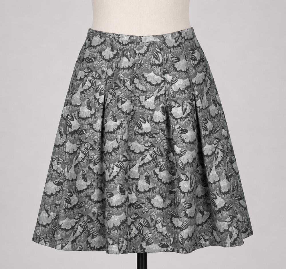 Black & Silver Skirt A Line Petite Small Apostrophe Metallic 8 Petite